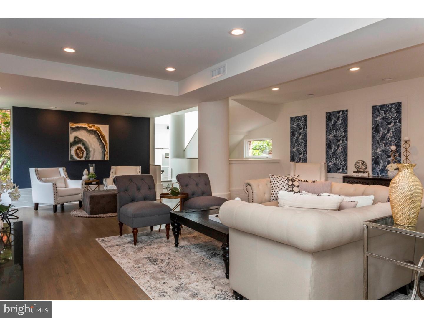 SOCIETY HILL - Residential