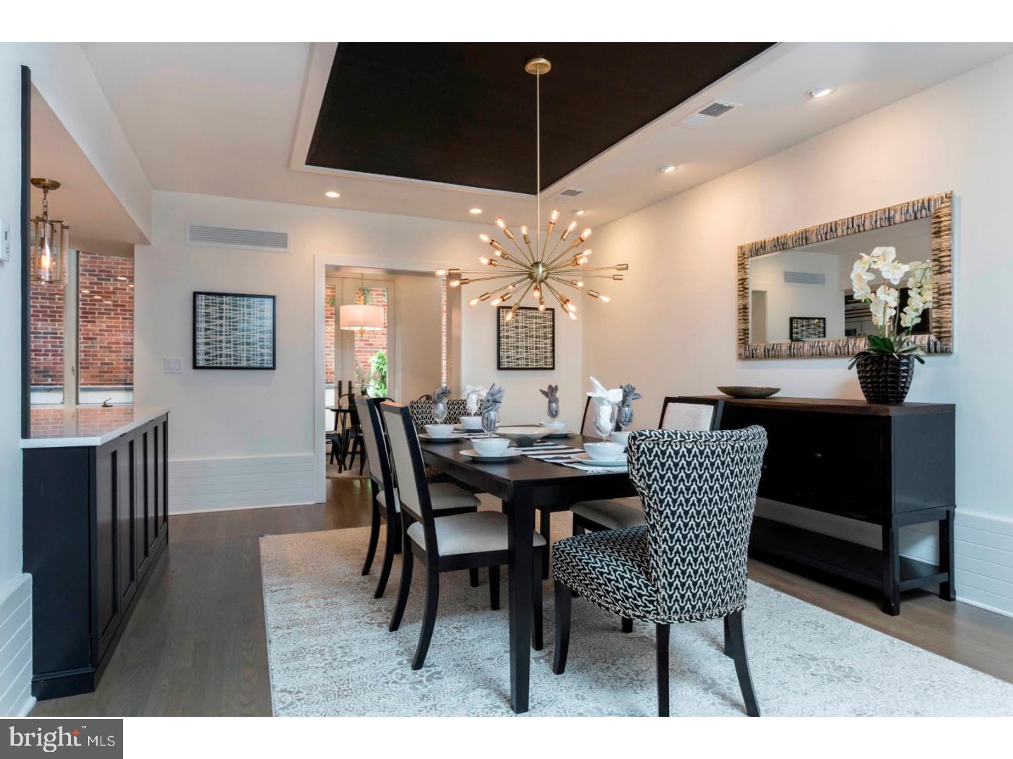 SOCIETY HILL - Residential