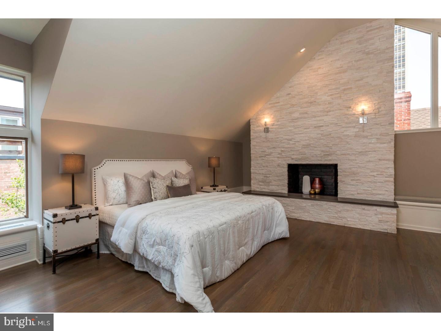 SOCIETY HILL - Residential