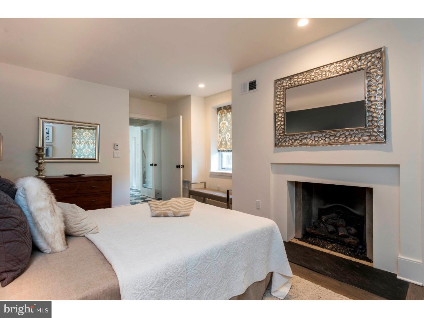 SOCIETY HILL - Residential