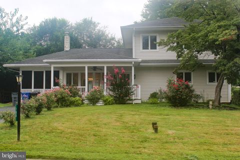Homes For Rent - 105 Robin Hood Lane<br/> ASTON, PA 19014
