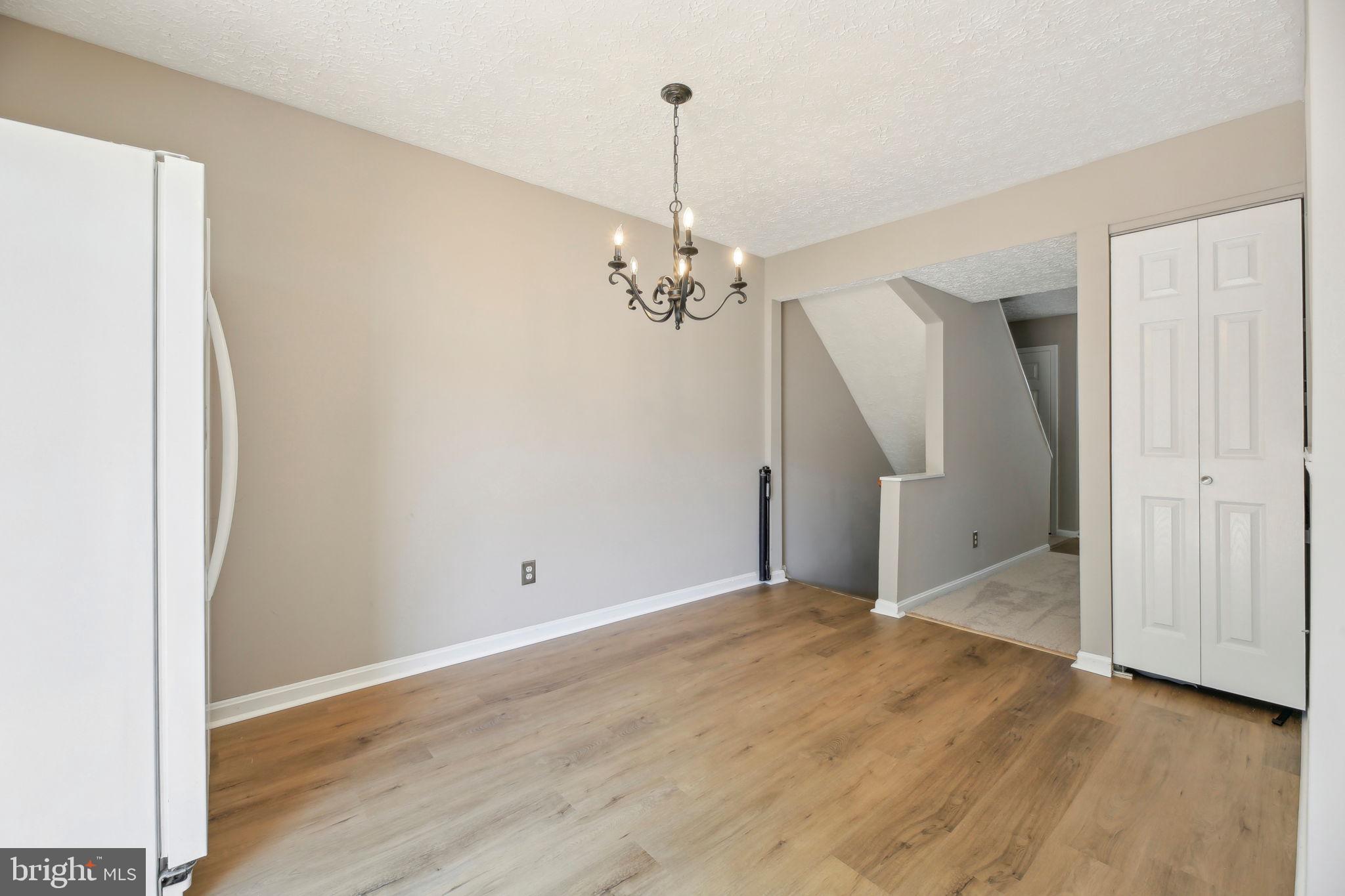 RICHARDSON MEWS - Residential