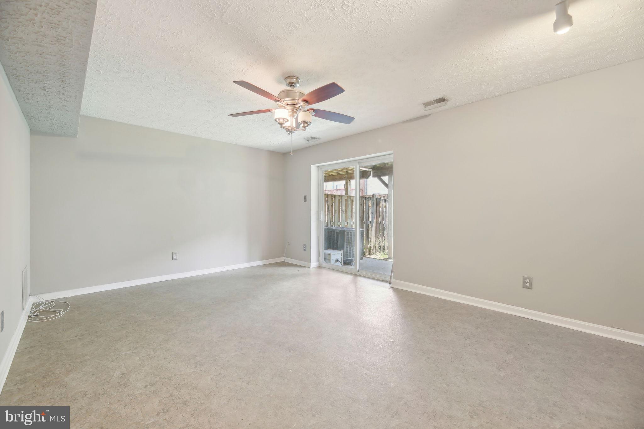 RICHARDSON MEWS - Residential