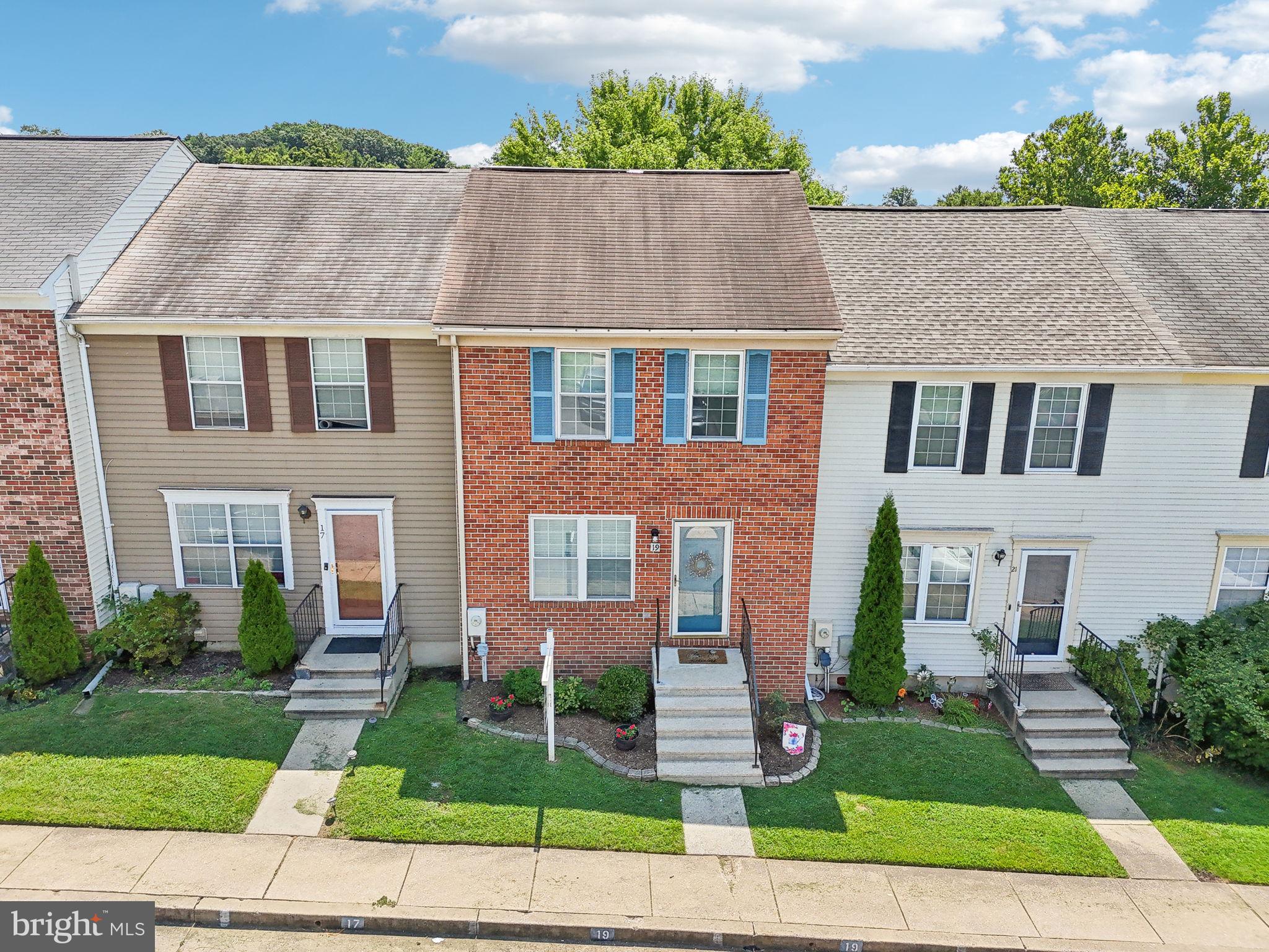 RICHARDSON MEWS - Residential