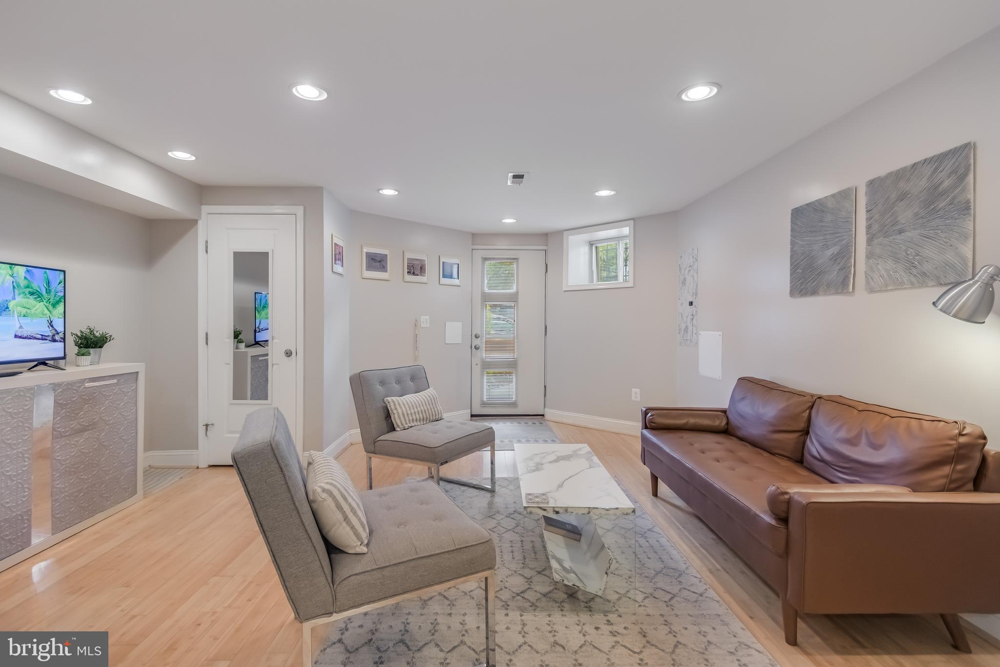 26 T STREET NE A