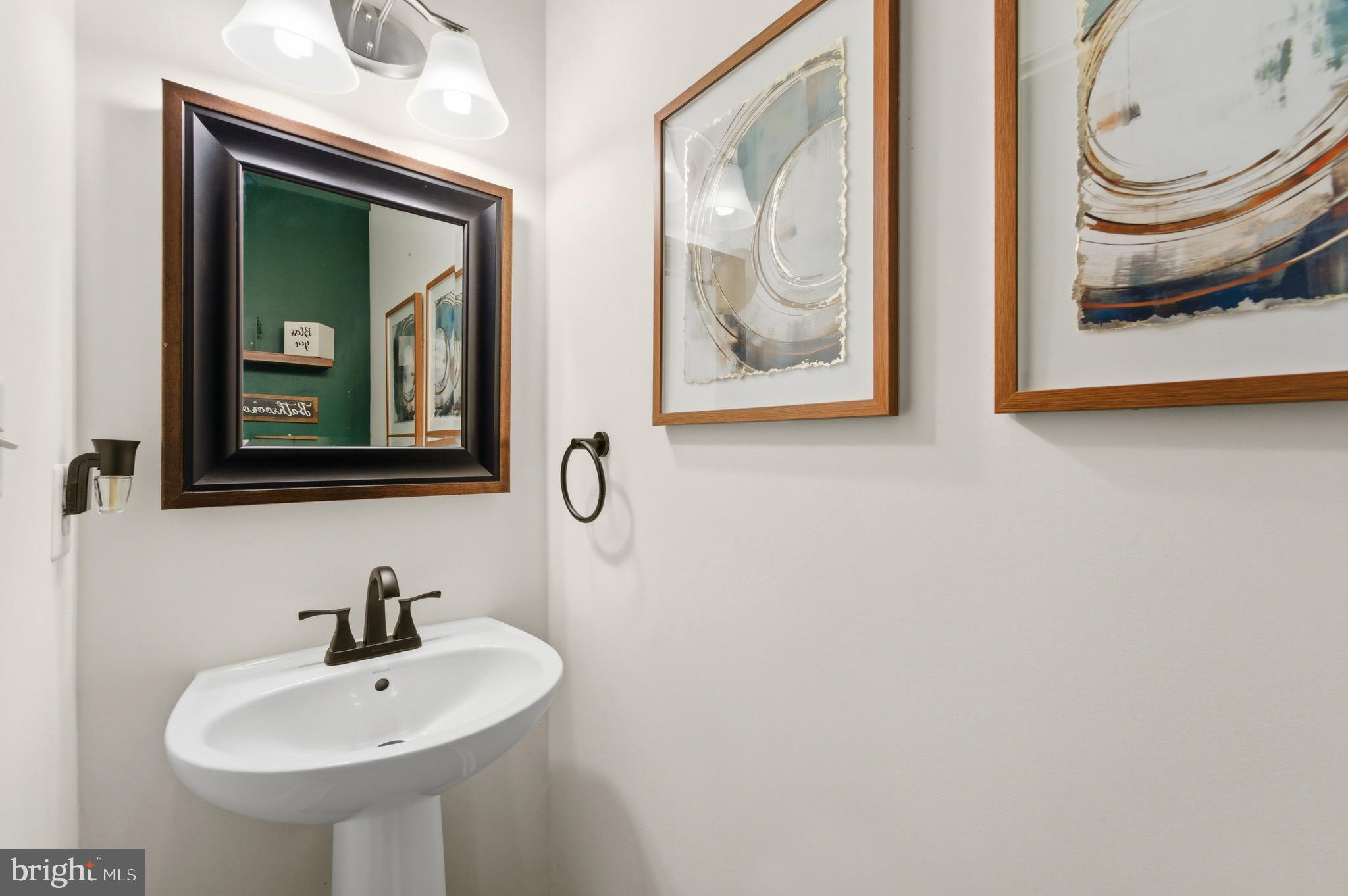 MINTBROOK - Residential