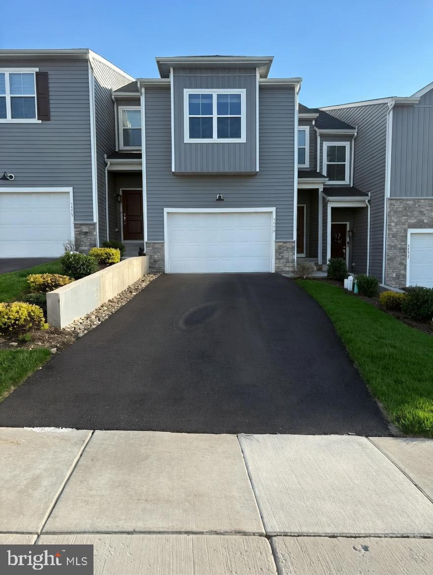 BRINLEY COURT - Residential