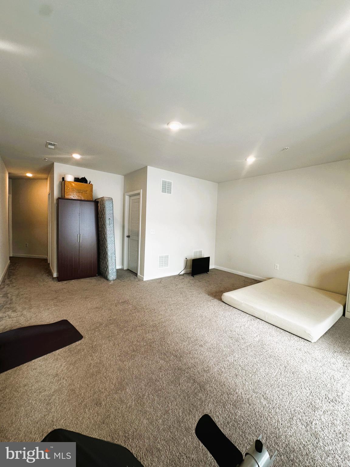 BRINLEY COURT - Residential