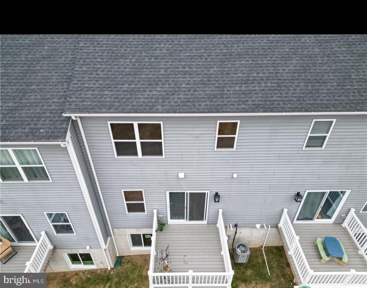 BRINLEY COURT - Residential