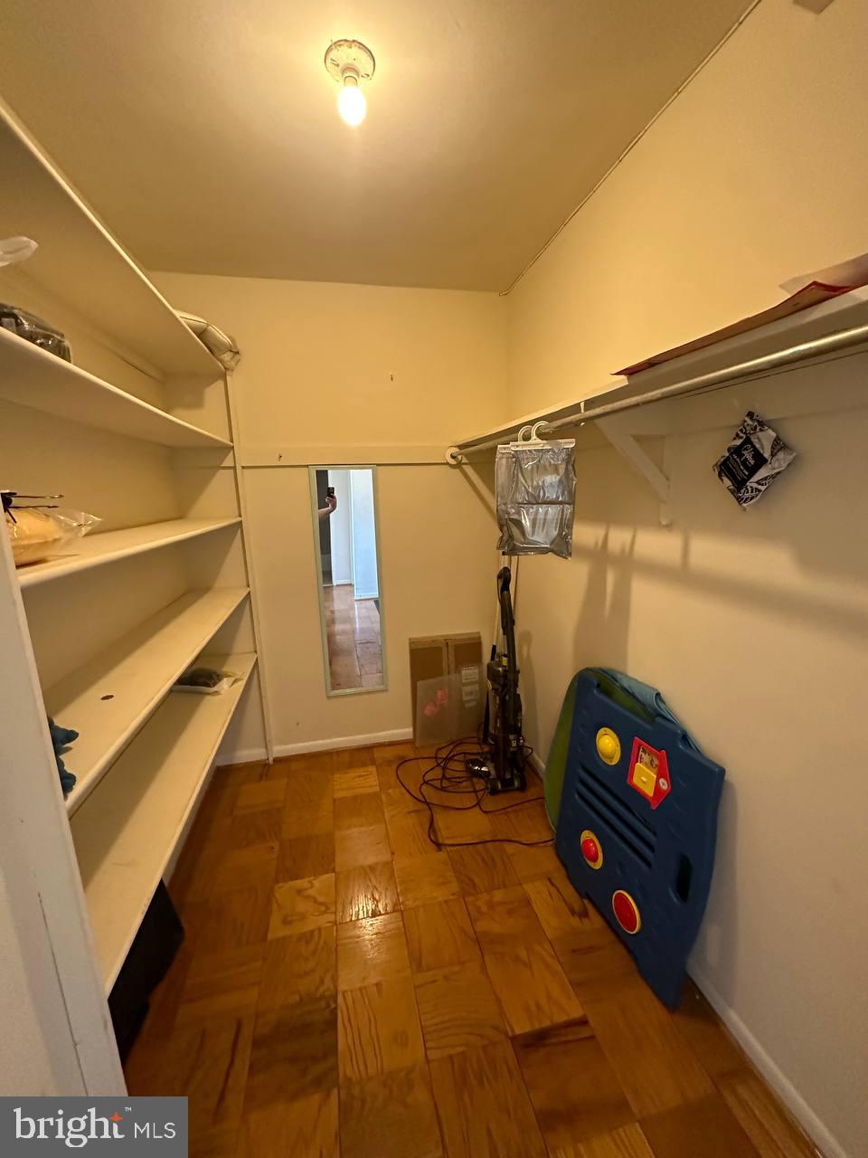 GROSVENOR PARK - Residential Lease