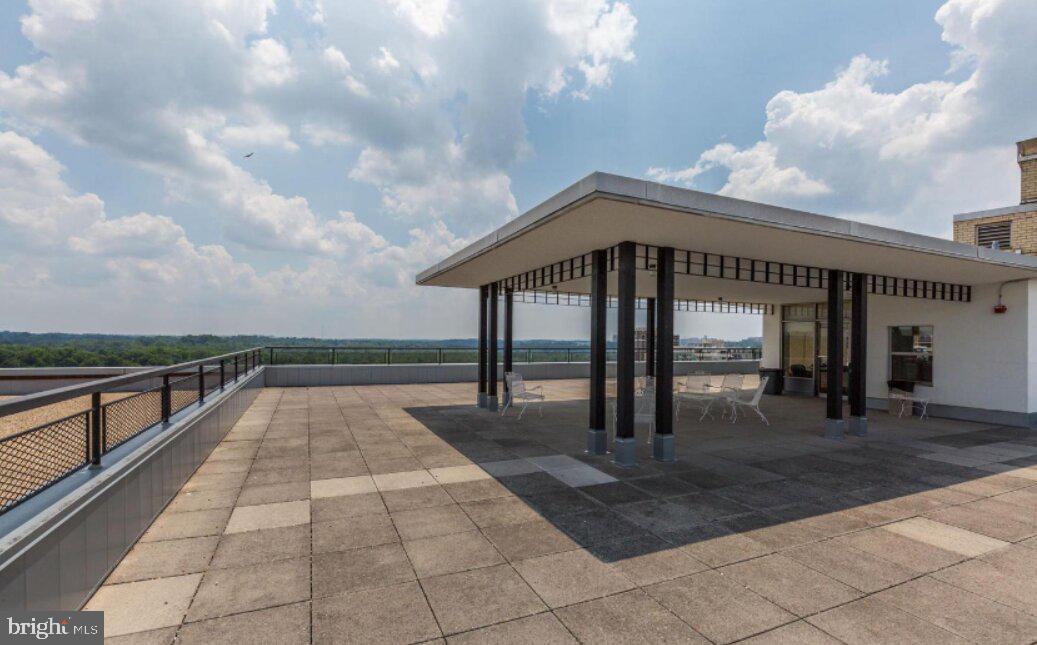 GROSVENOR PARK - Residential Lease