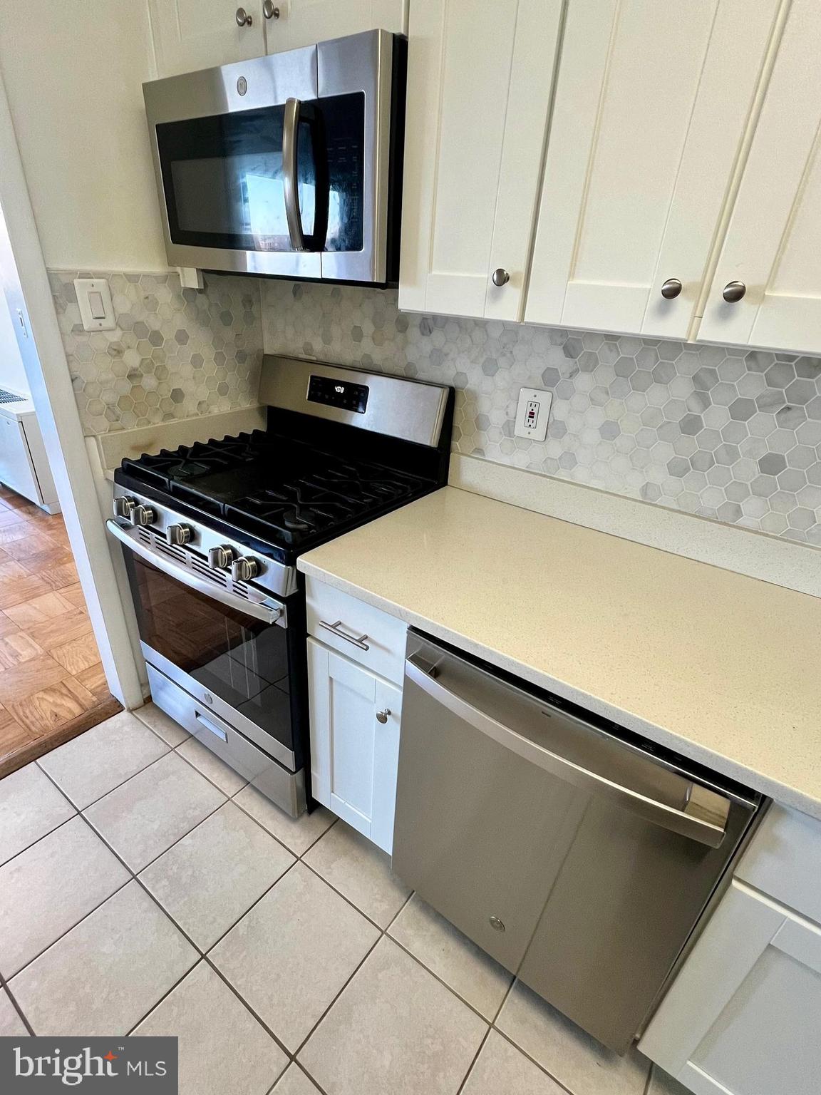 GROSVENOR PARK - Residential Lease