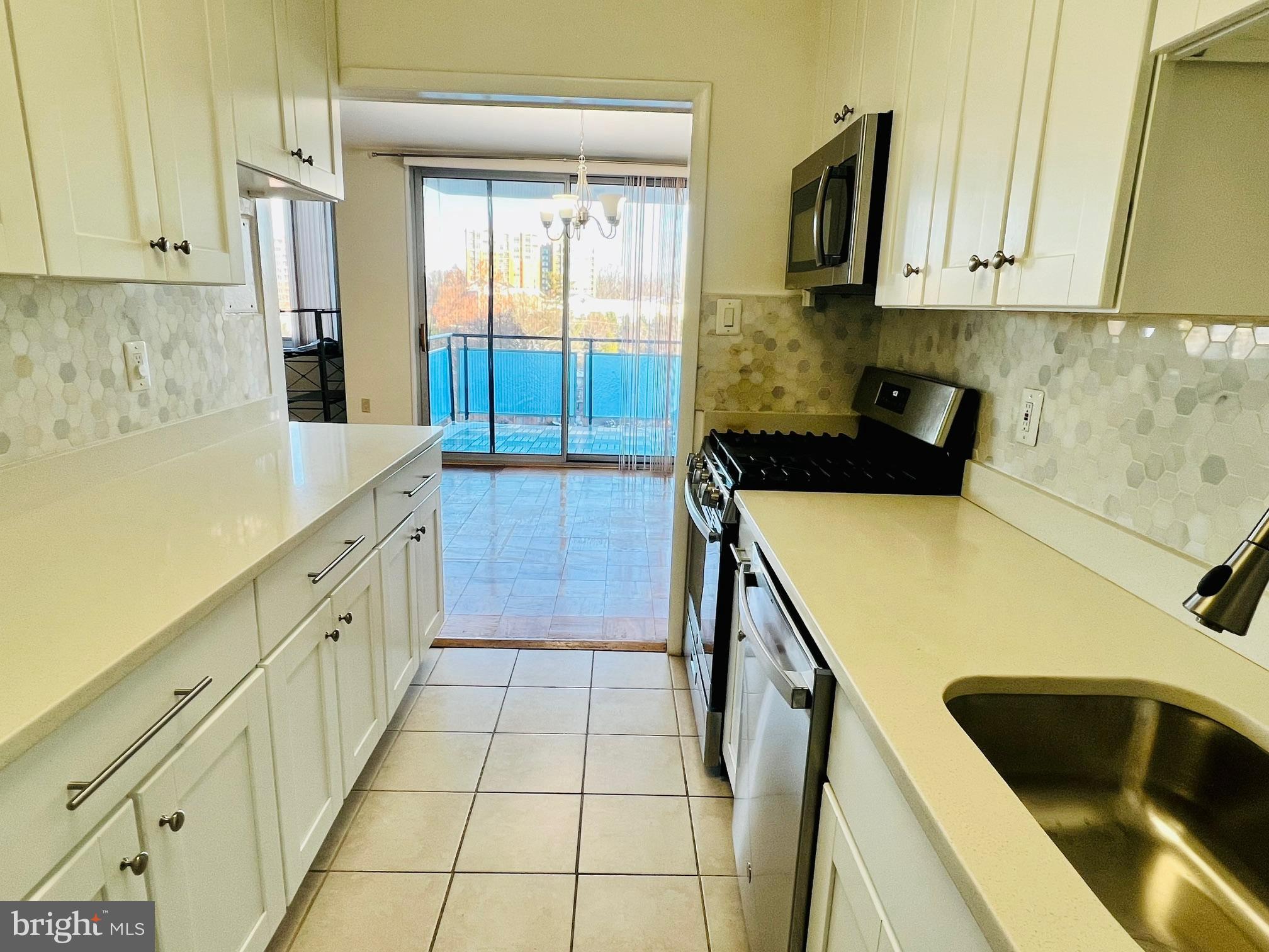 GROSVENOR PARK - Residential Lease