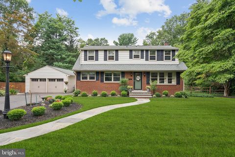 Homes For Sale - 408 N Stanwick Road<br/> MOORESTOWN, NJ 08057