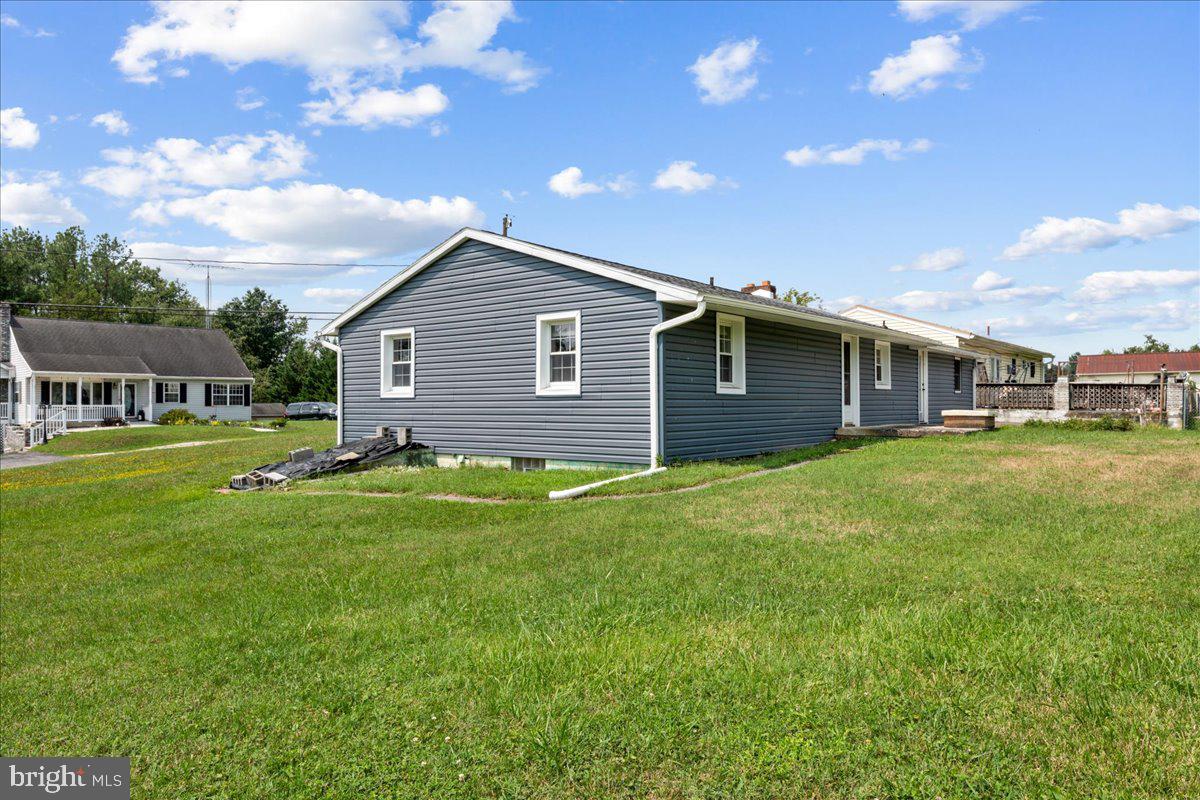 12331 WALNUT POINT W