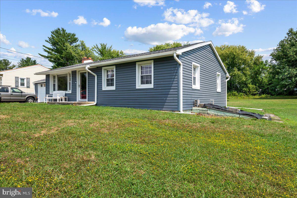 12331 WALNUT POINT W