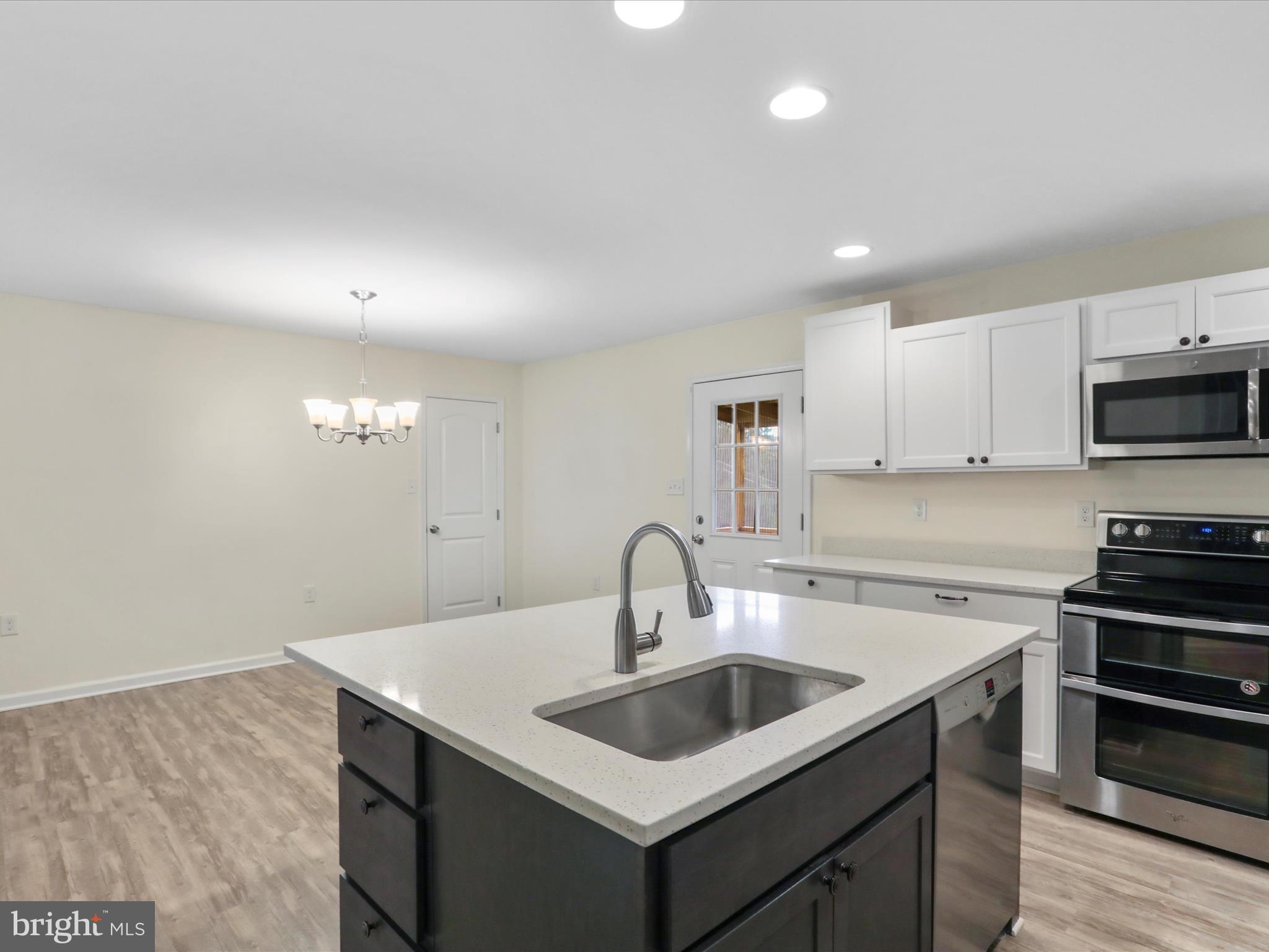 MOUNTAIN VIEW - Residential Lease