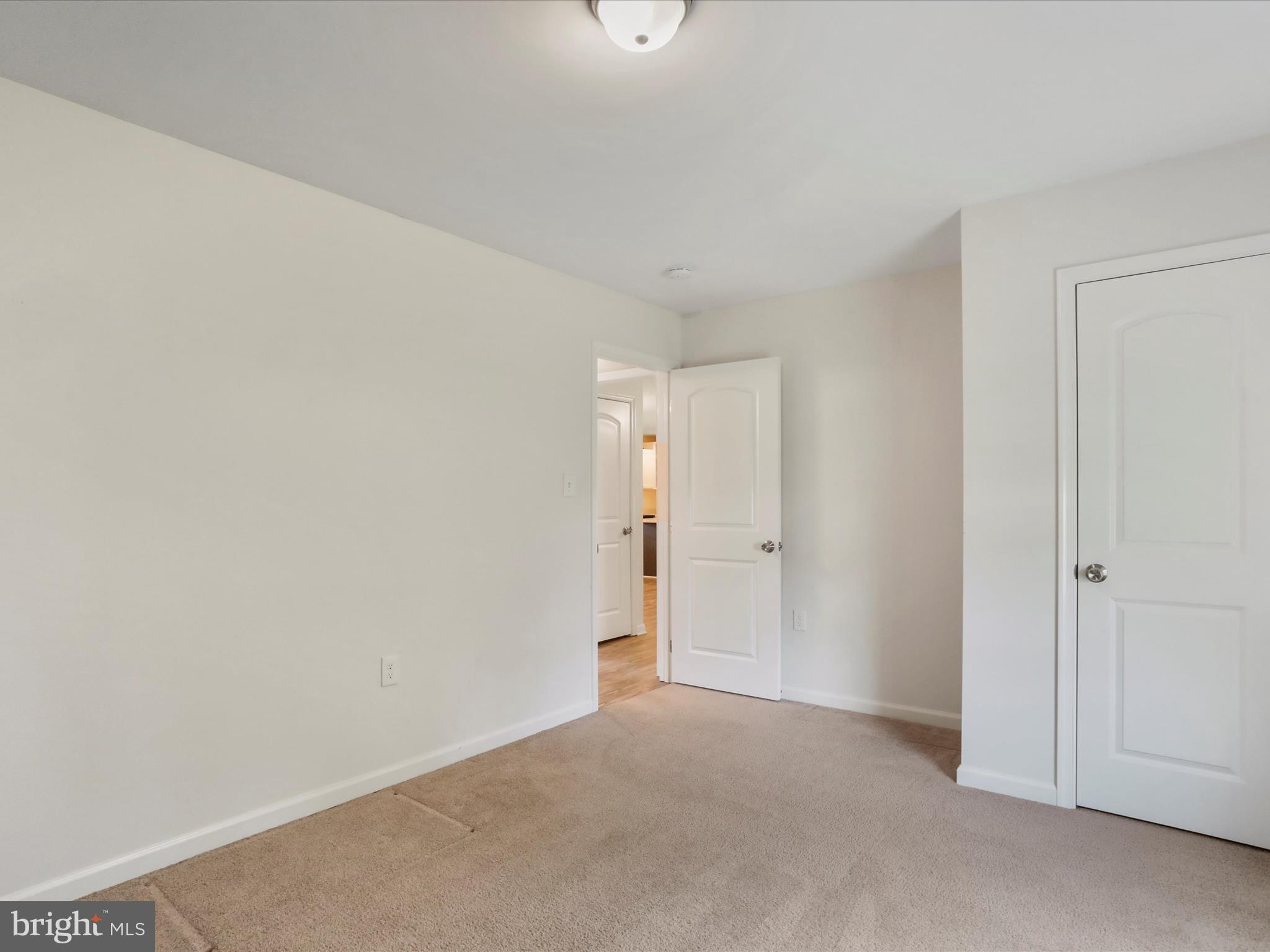 MOUNTAIN VIEW - Residential Lease