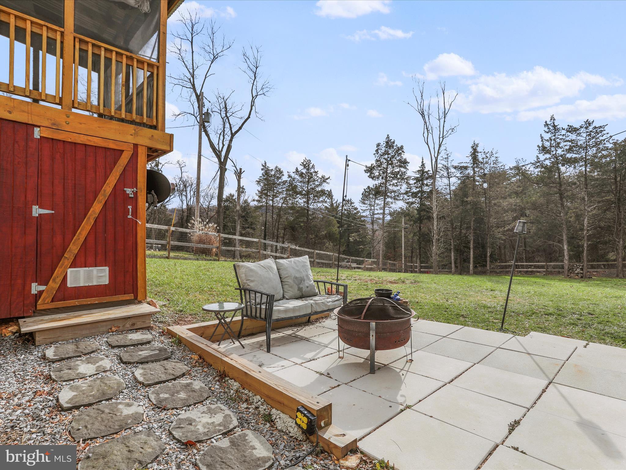 MOUNTAIN VIEW - Residential Lease