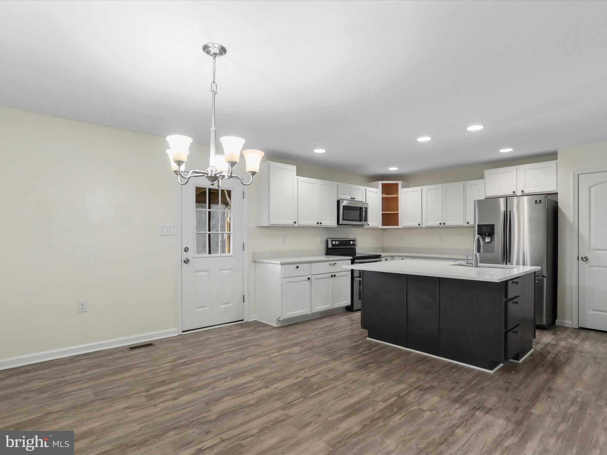 MOUNTAIN VIEW - Residential Lease