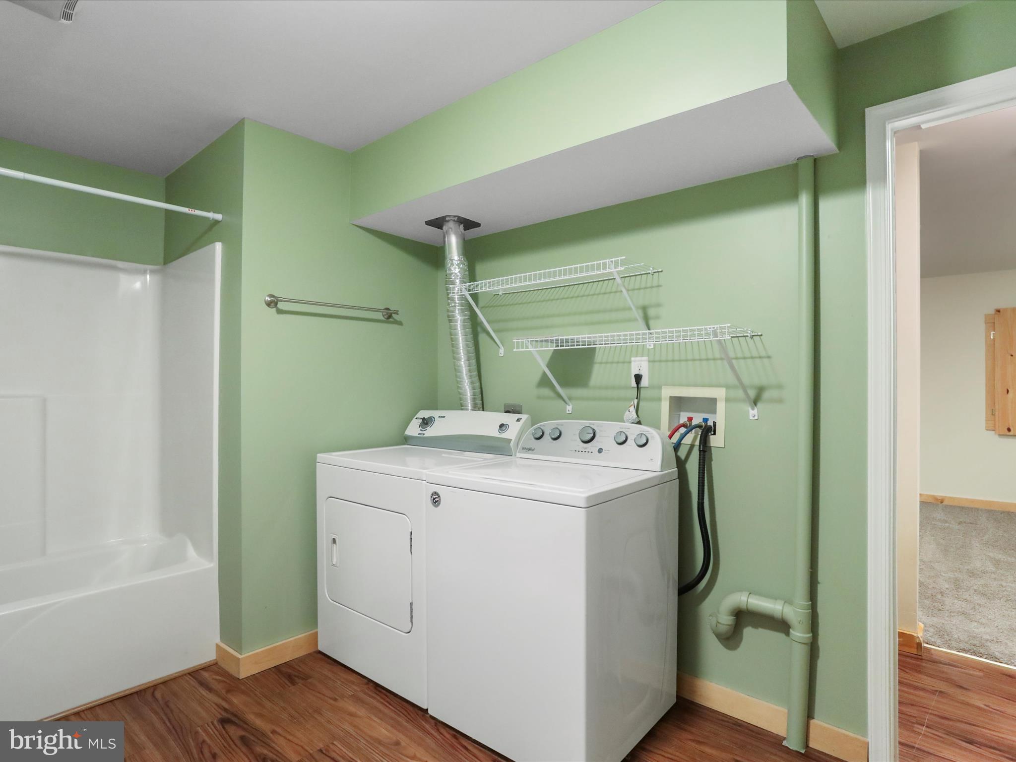 MOUNTAIN VIEW - Residential Lease