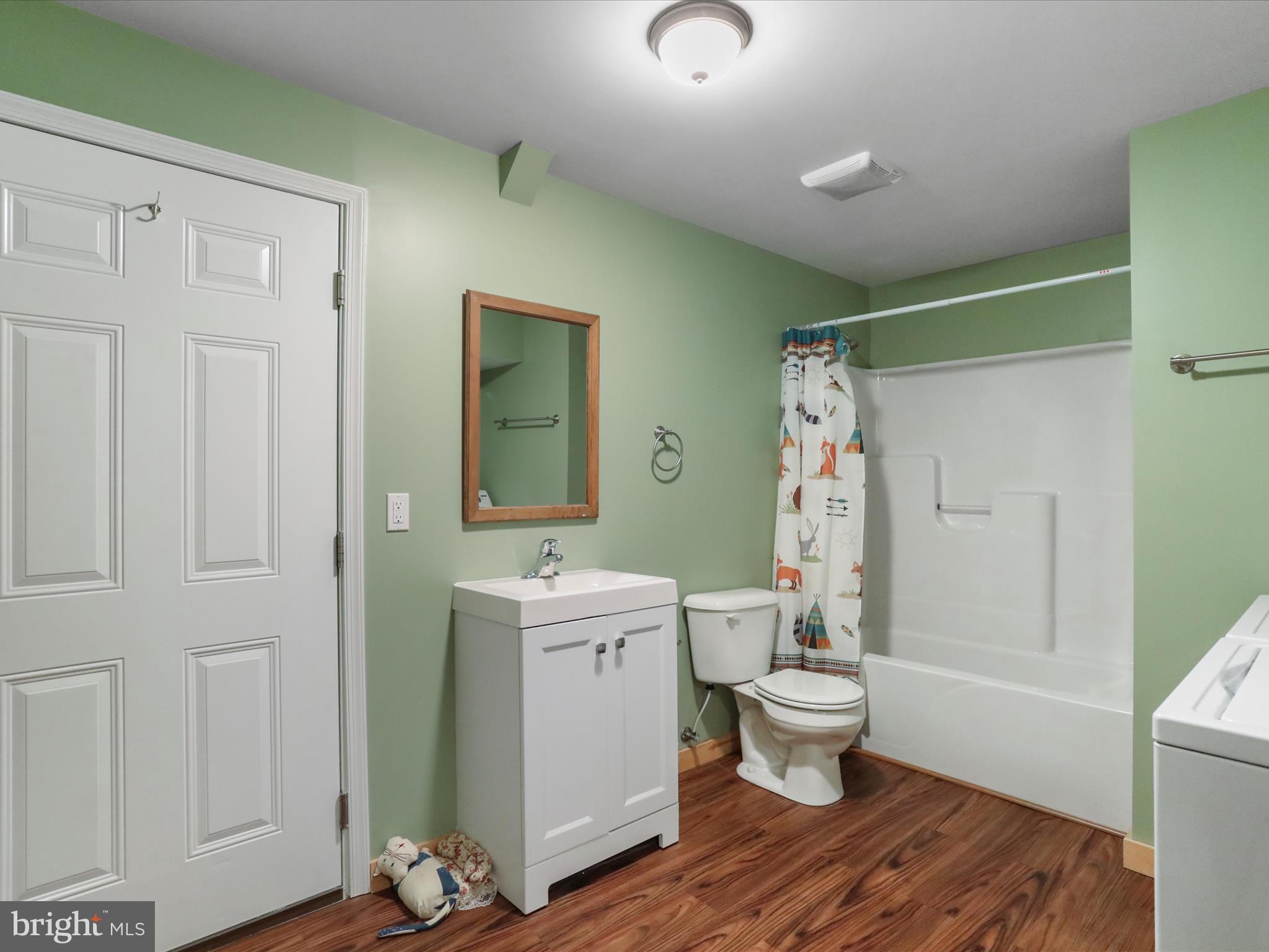 MOUNTAIN VIEW - Residential Lease