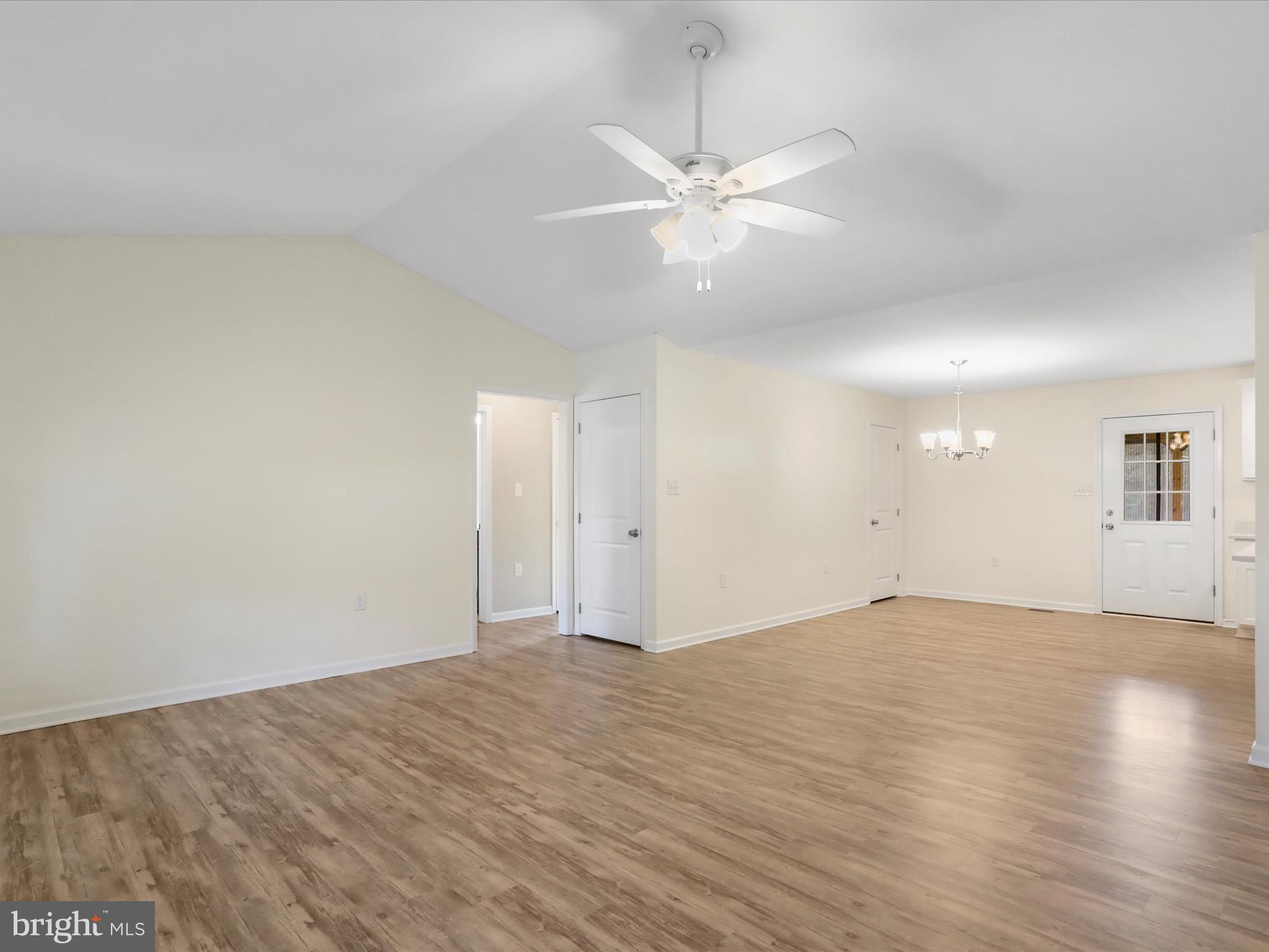 MOUNTAIN VIEW - Residential Lease