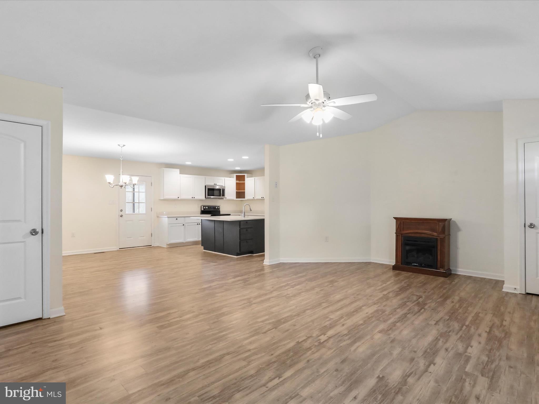 MOUNTAIN VIEW - Residential Lease