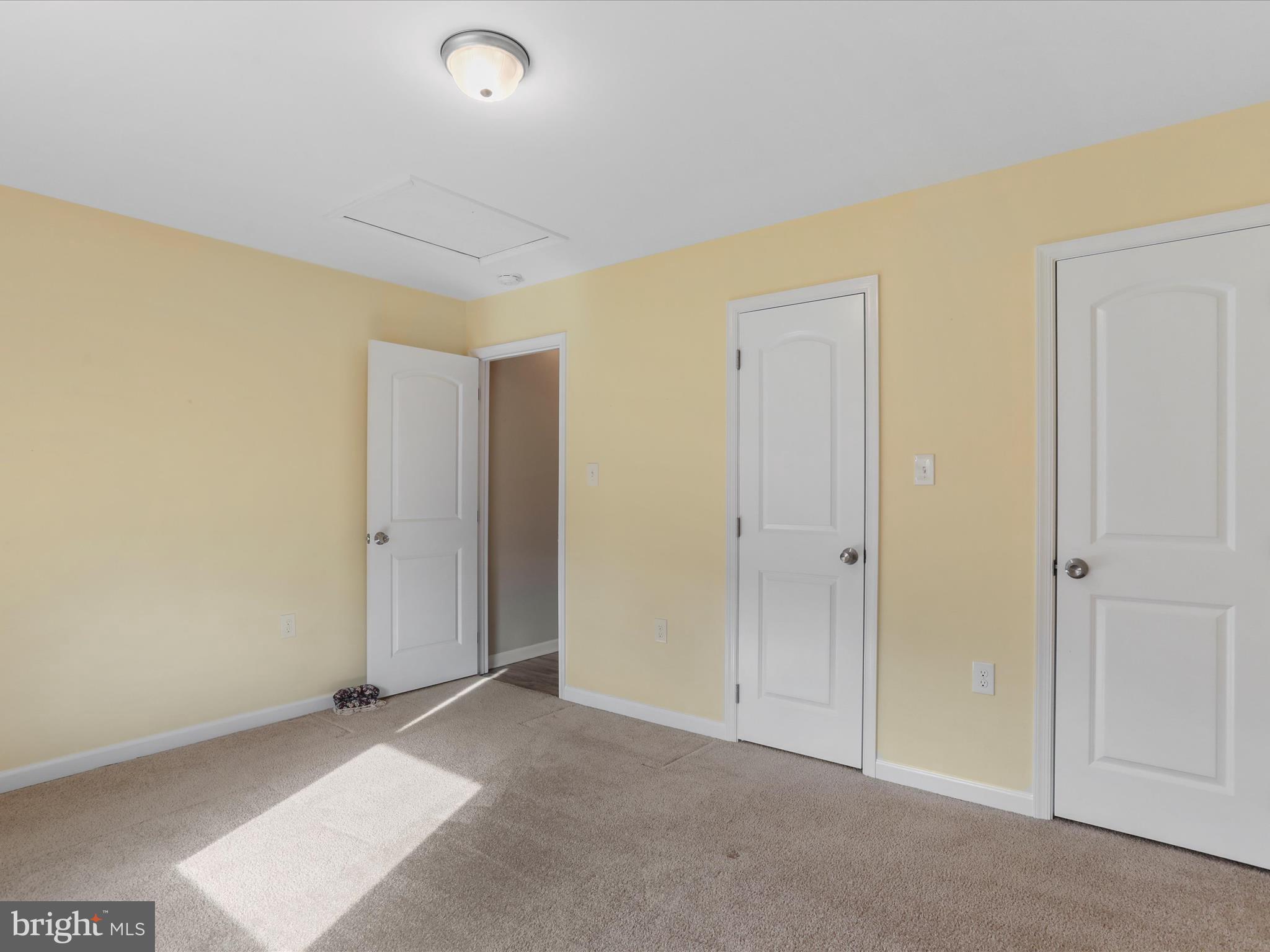 MOUNTAIN VIEW - Residential Lease