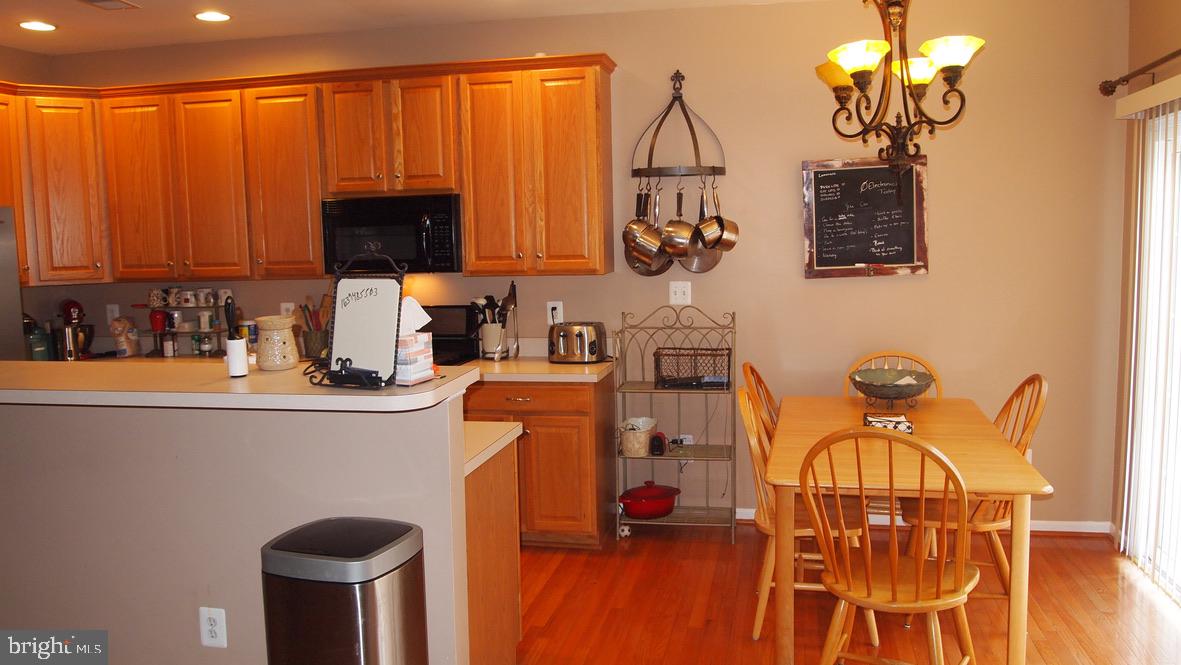 SOUTH RIDING - Residential Lease