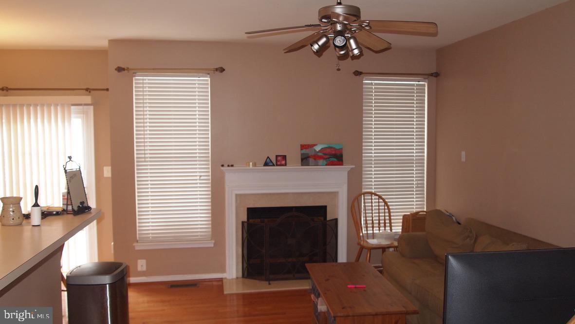 SOUTH RIDING - Residential Lease