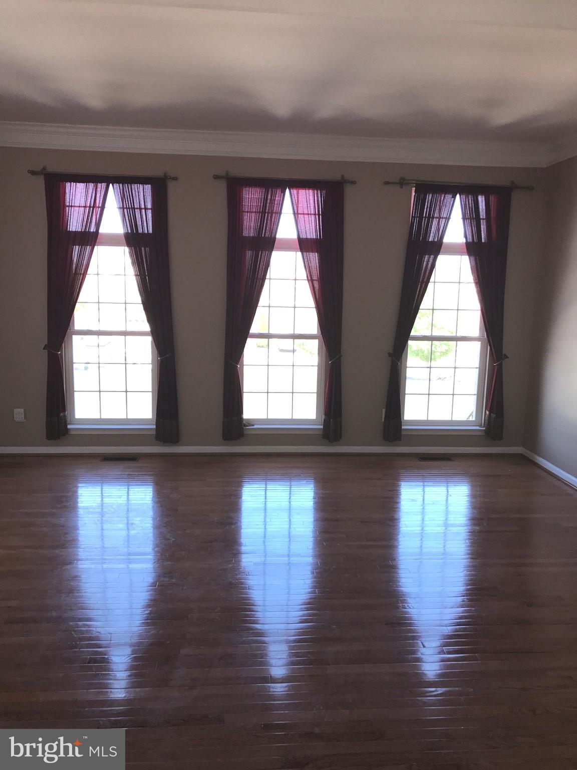 SOUTH RIDING - Residential Lease