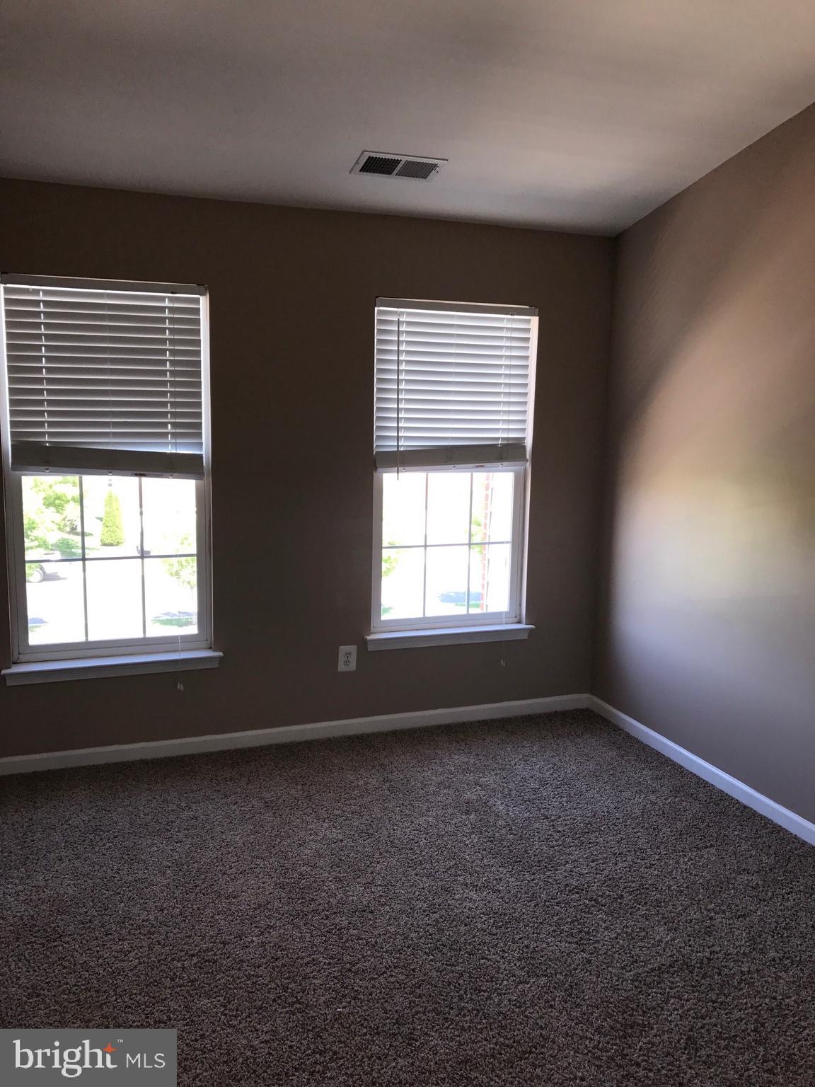 SOUTH RIDING - Residential Lease