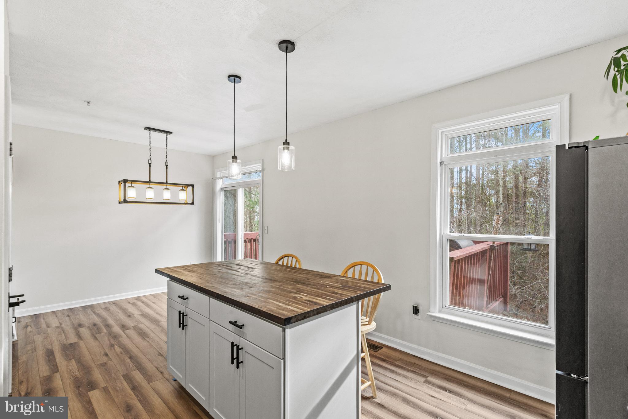 VILLAS ON WATERS EDGE - Residential