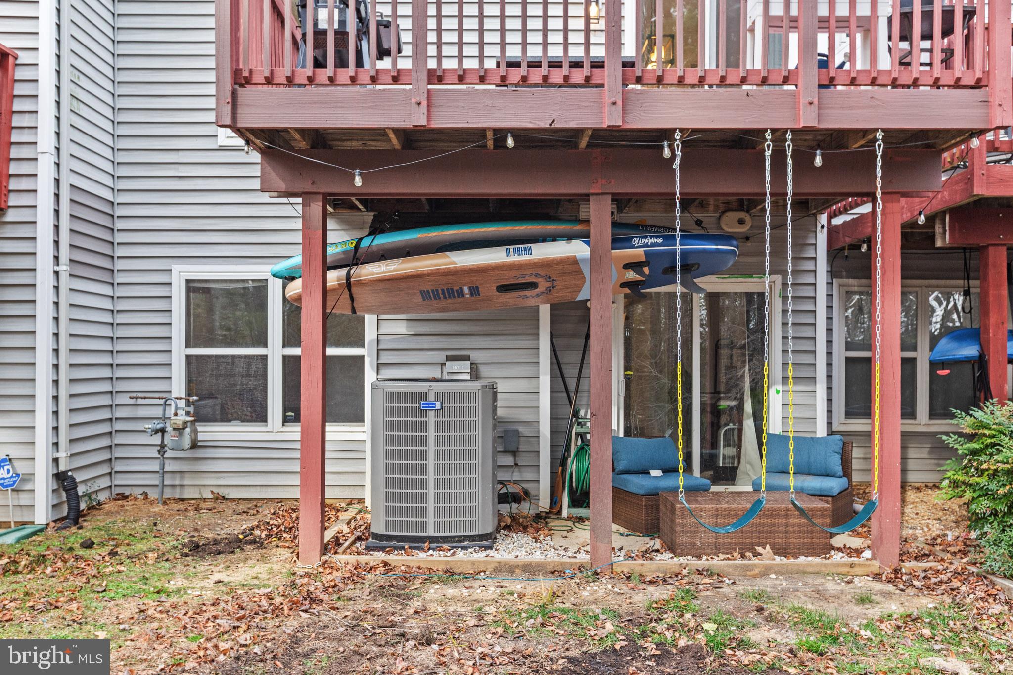 VILLAS ON WATERS EDGE - Residential