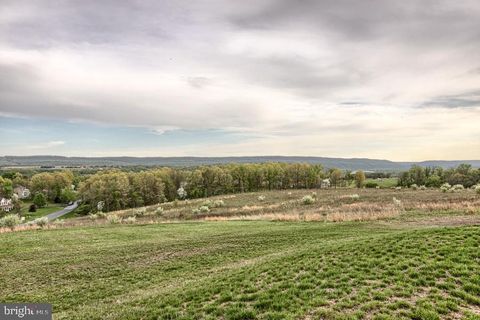 61 PINETREE DRIVE DUNCANNON PA 17020