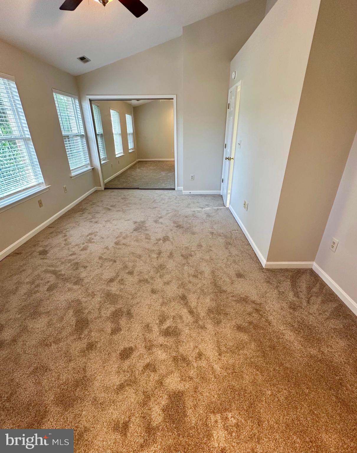 STONE RIVER - Residential Lease
