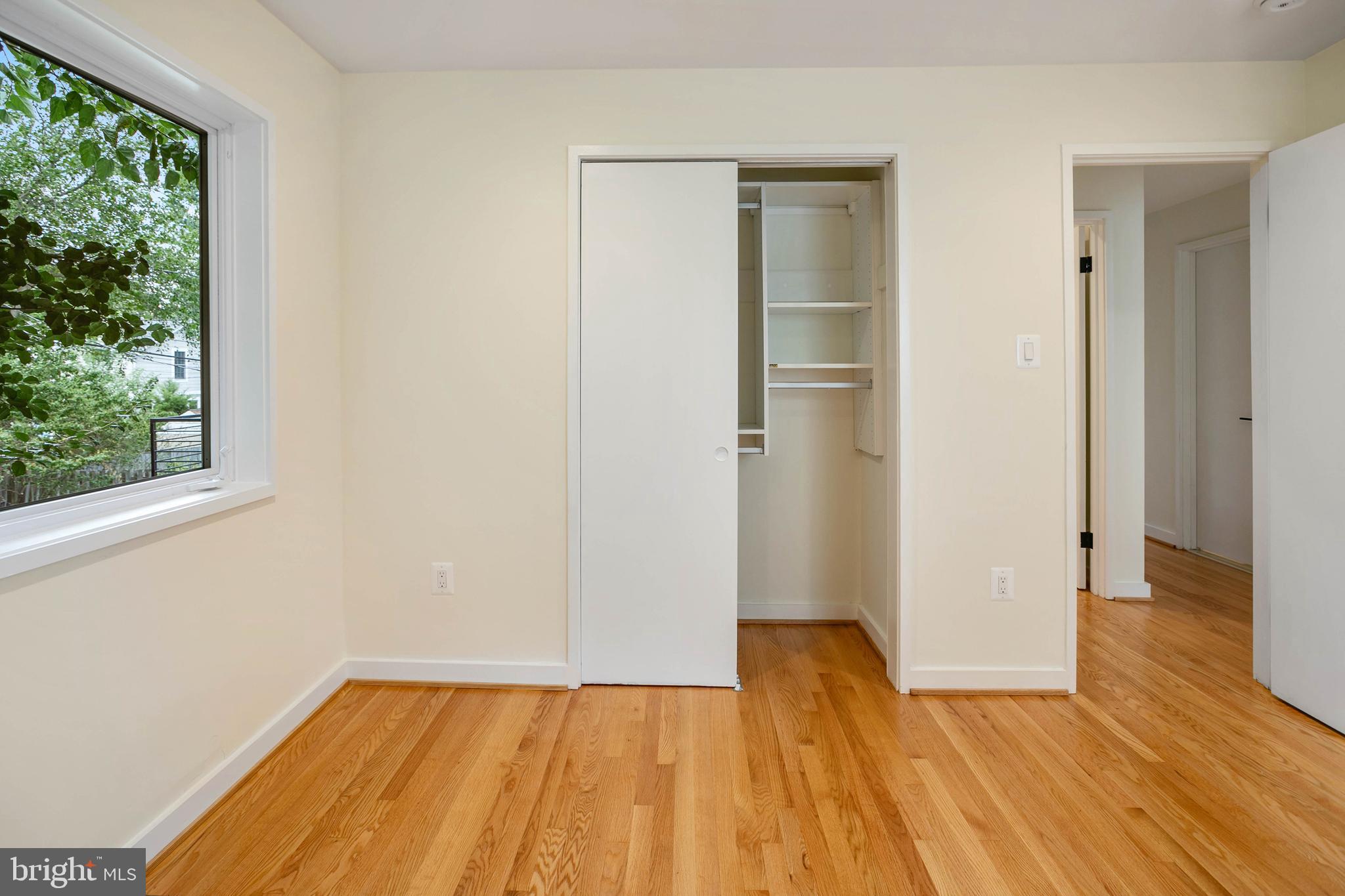 ARLINGTON HEIGHTS - Residential