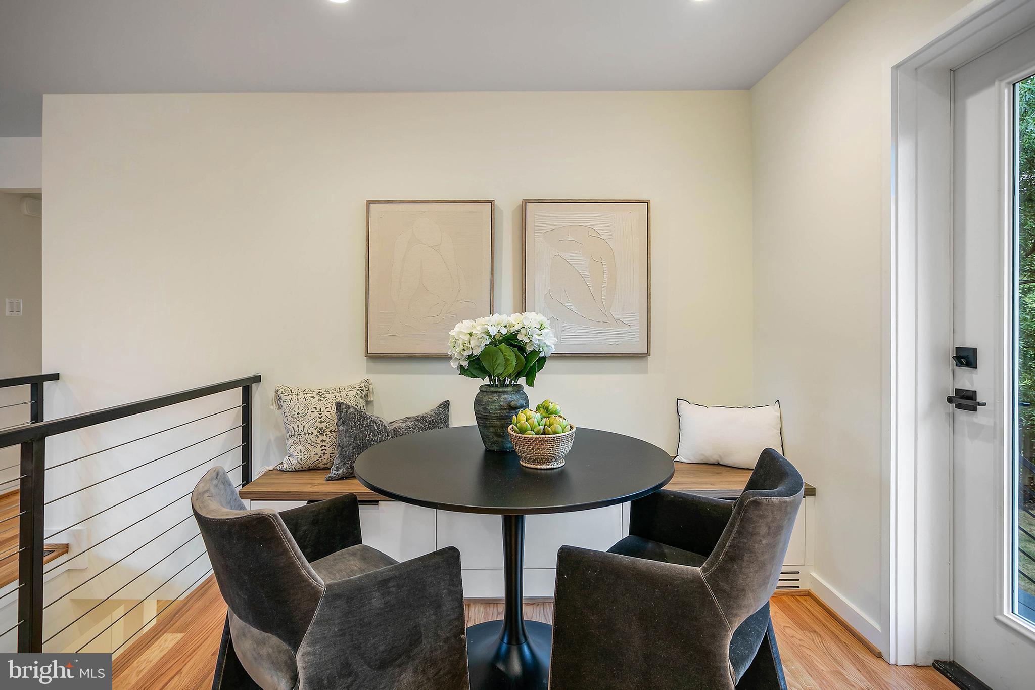 ARLINGTON HEIGHTS - Residential