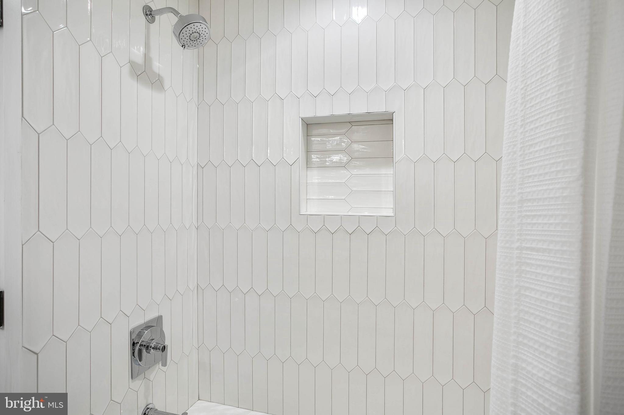 ARLINGTON HEIGHTS - Residential