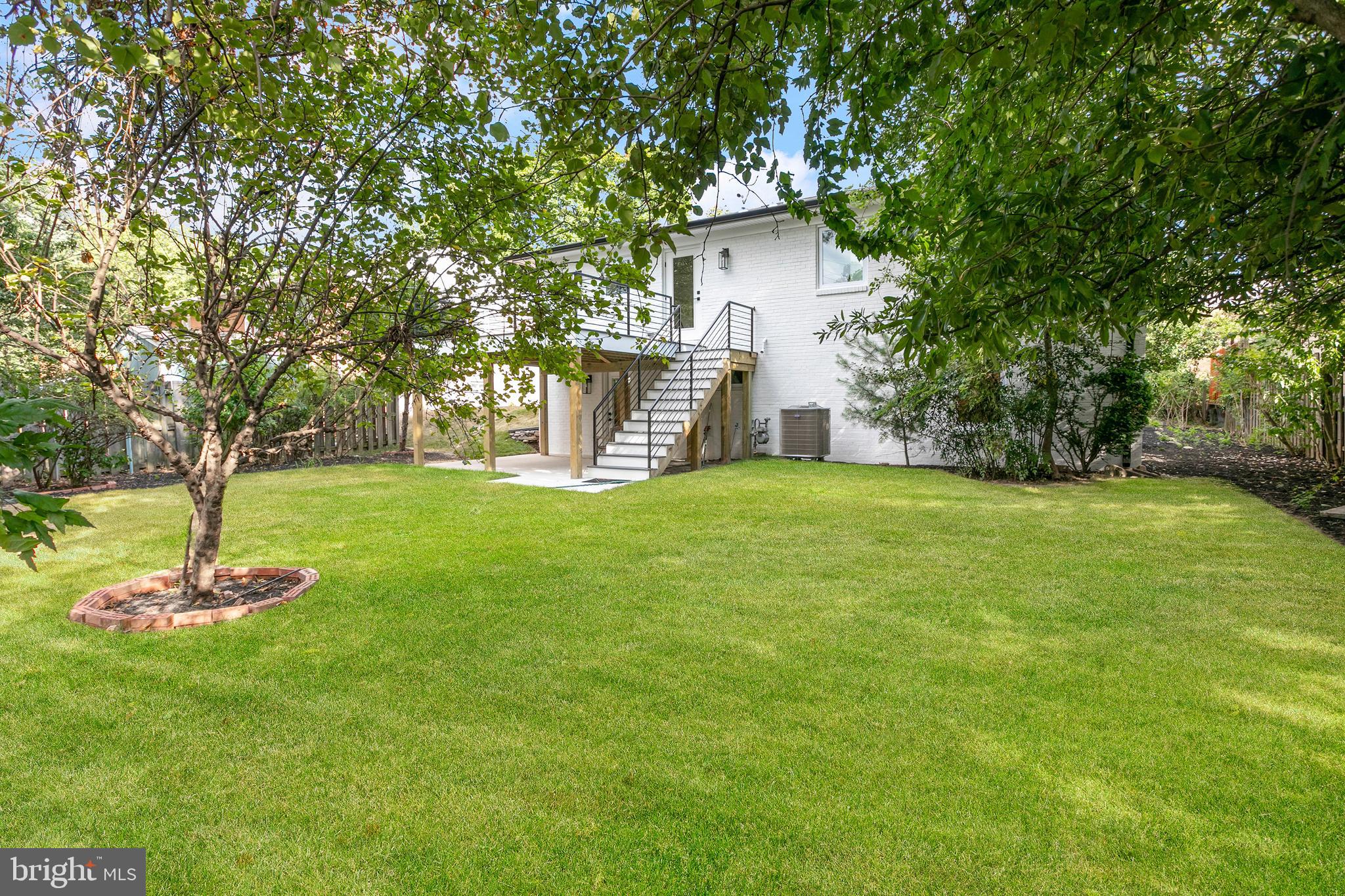 ARLINGTON HEIGHTS - Residential