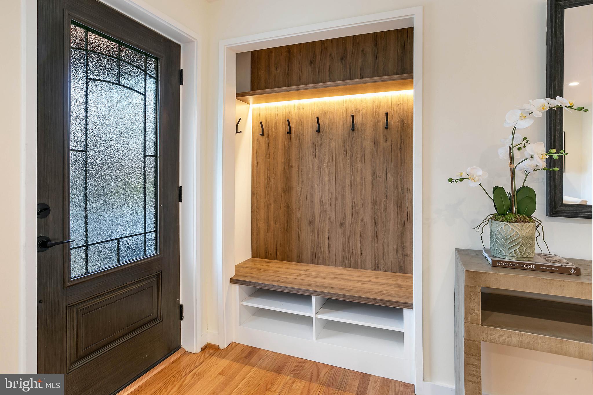 ARLINGTON HEIGHTS - Residential