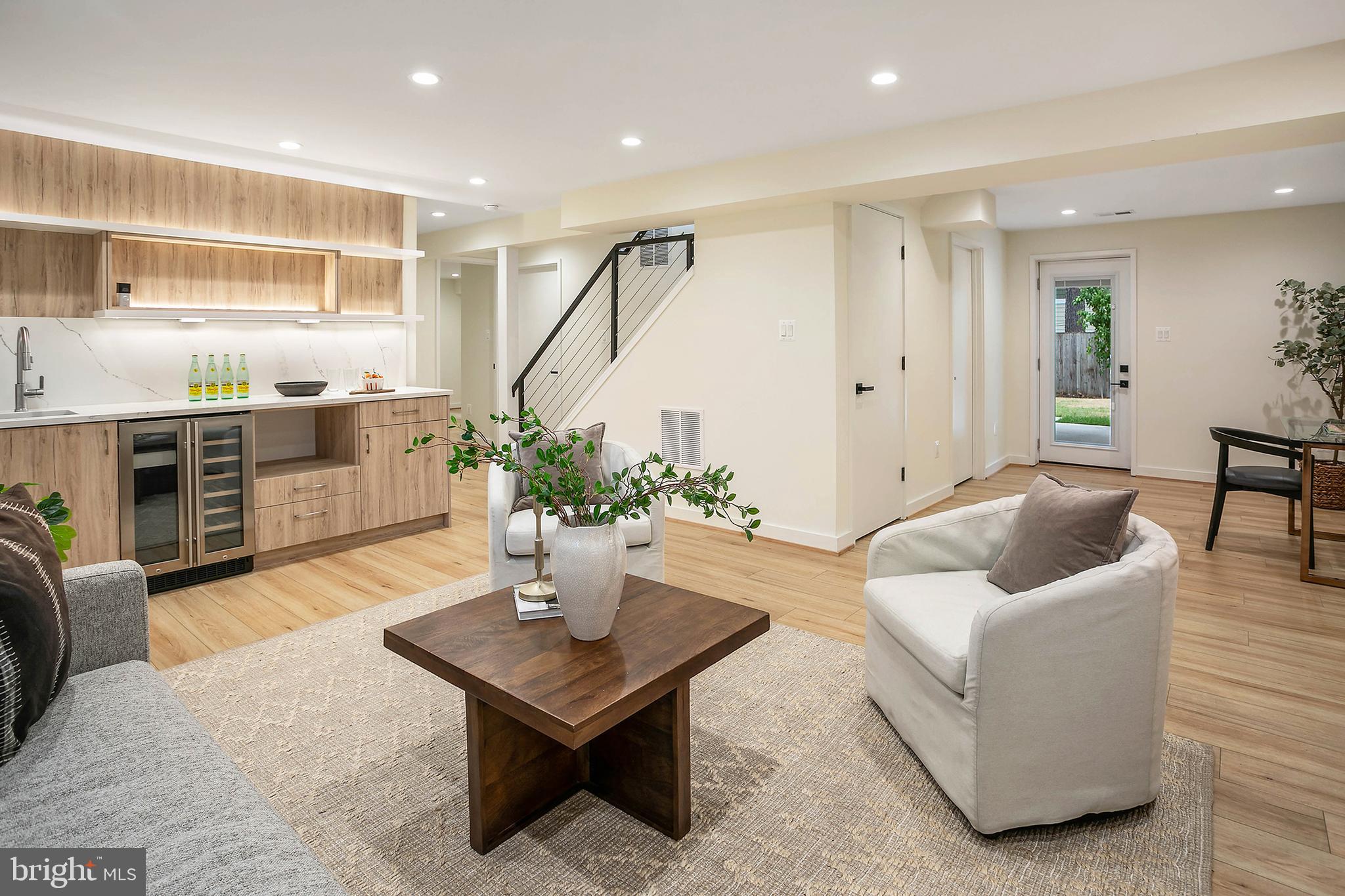 ARLINGTON HEIGHTS - Residential