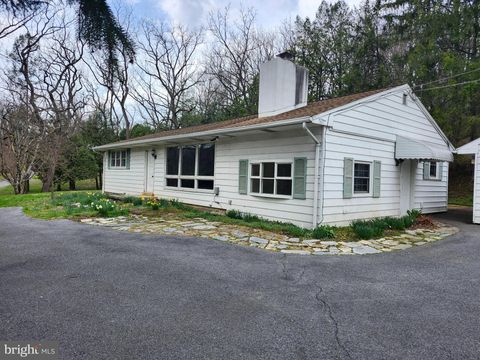444 N HEIDELBERG ROAD ROBESONIA PA 19551