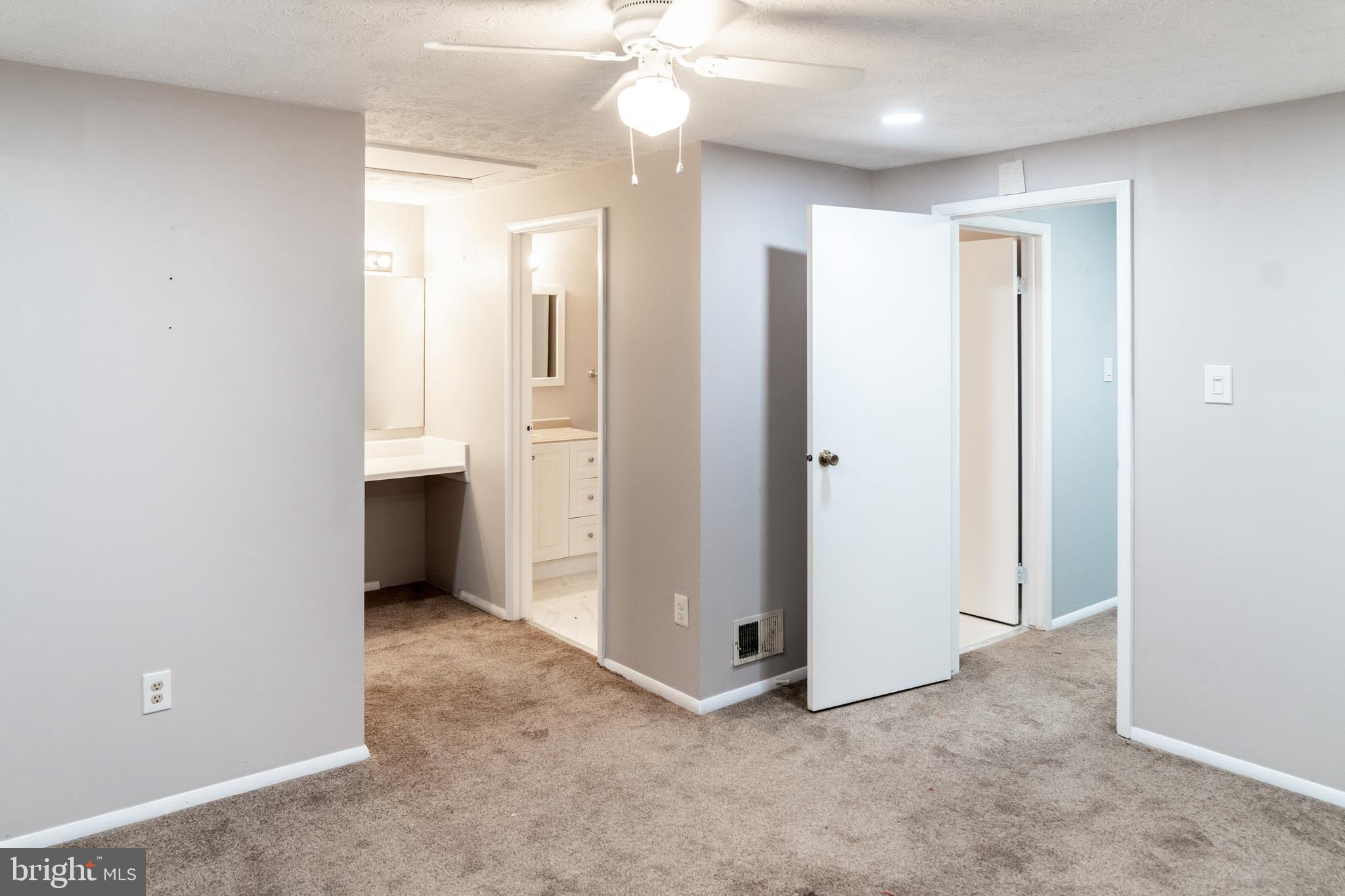 SUMMIT WALK - Residential