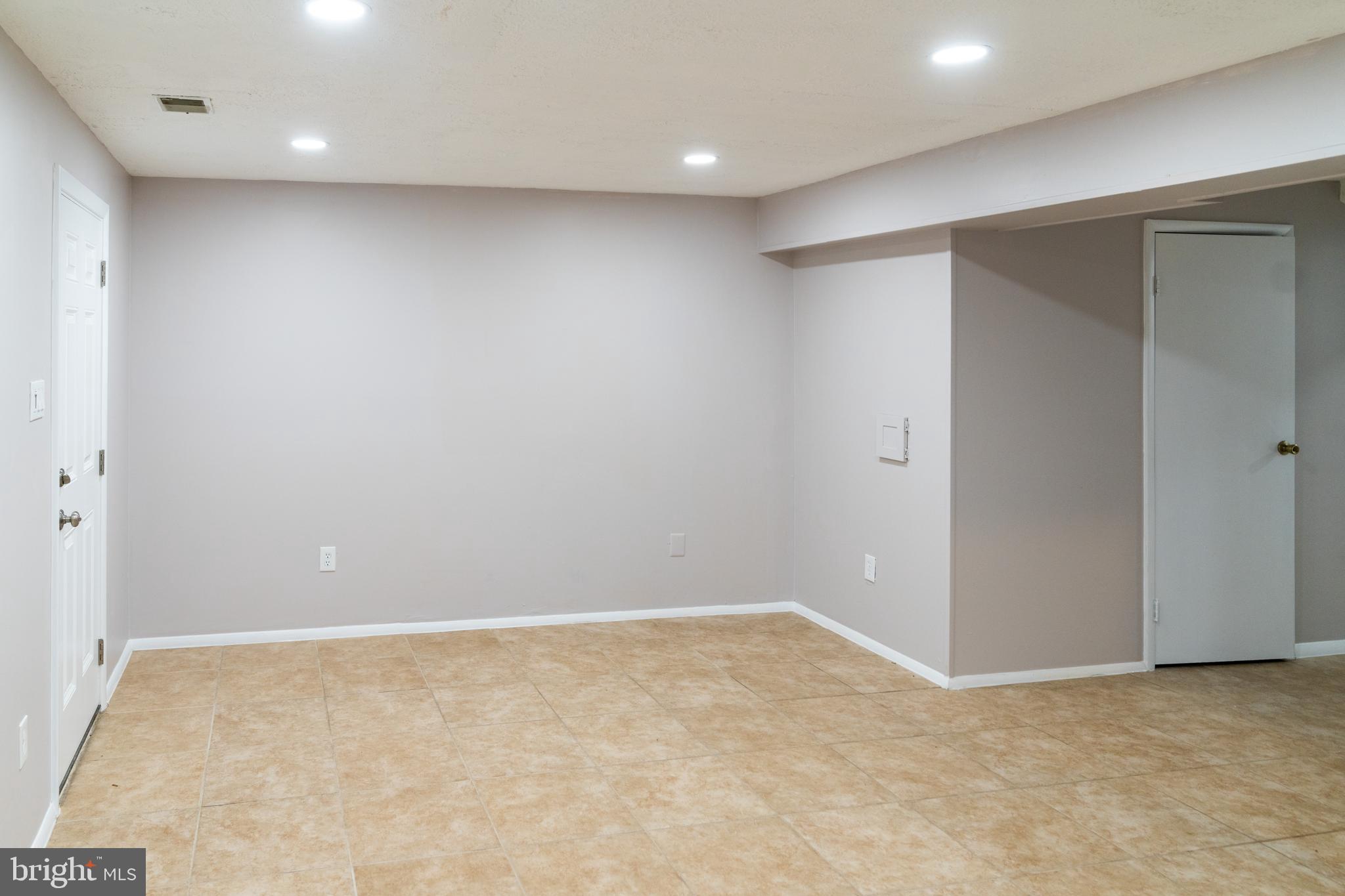 SUMMIT WALK - Residential