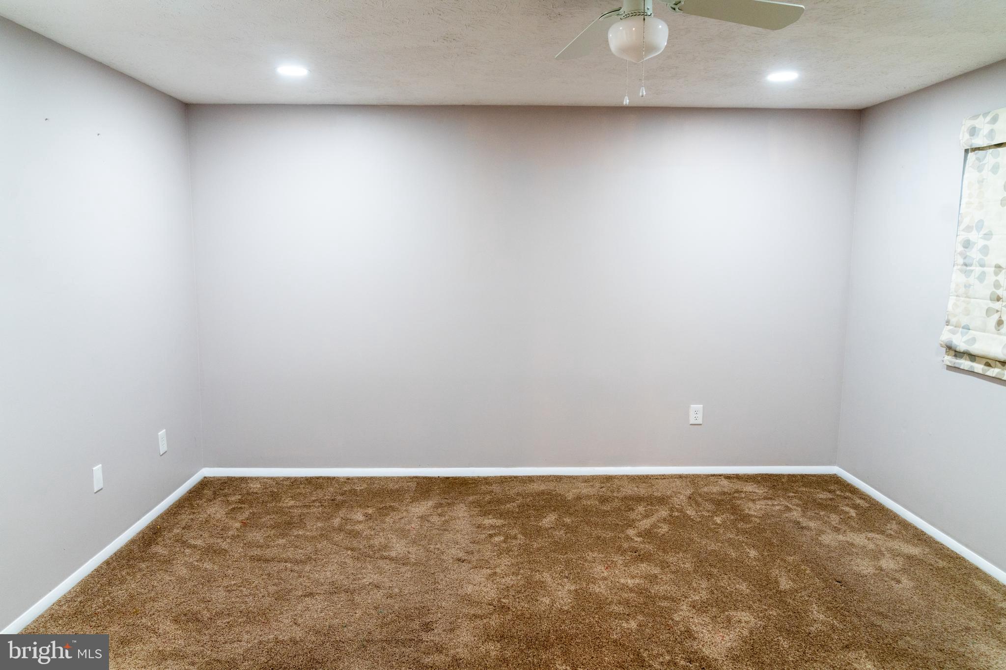 SUMMIT WALK - Residential