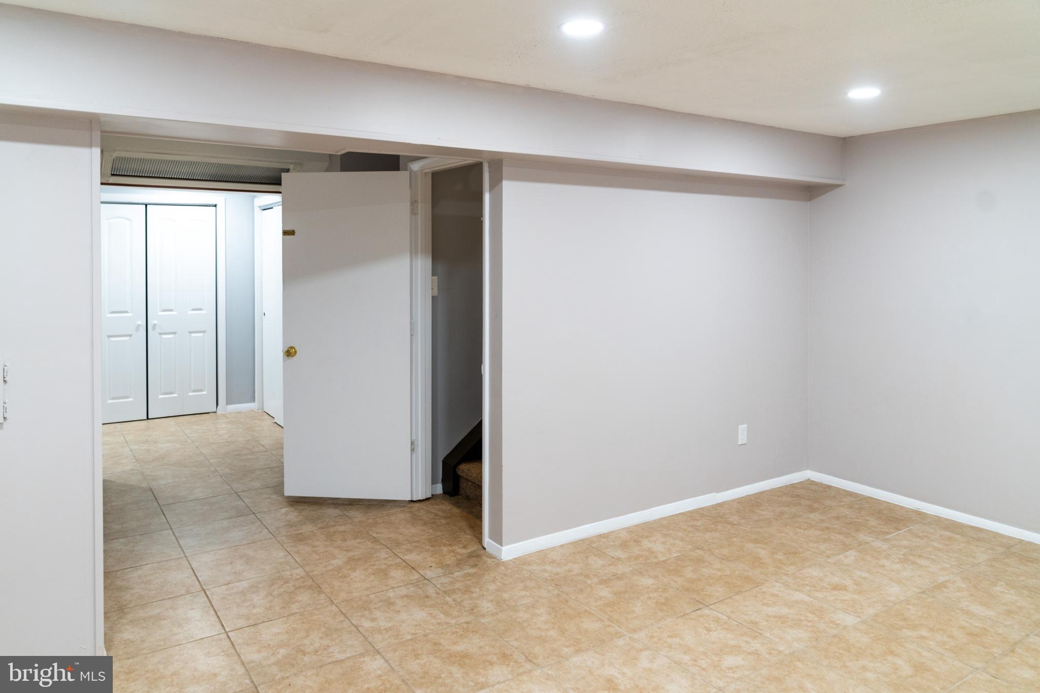 SUMMIT WALK - Residential