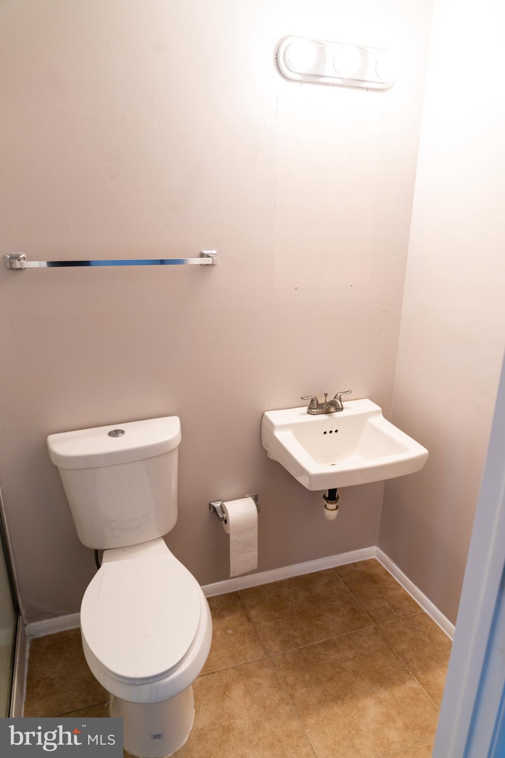 SUMMIT WALK - Residential