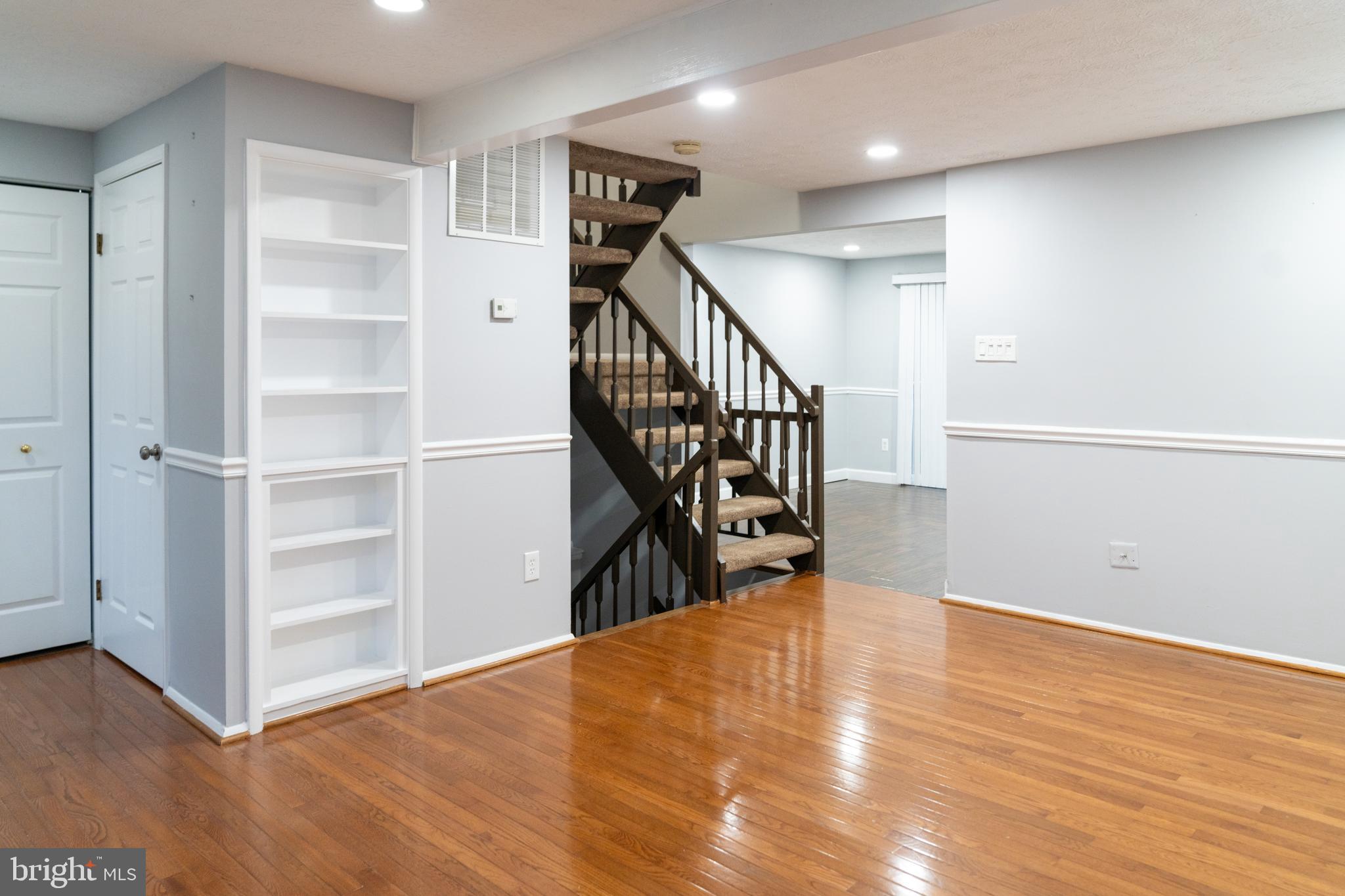 SUMMIT WALK - Residential